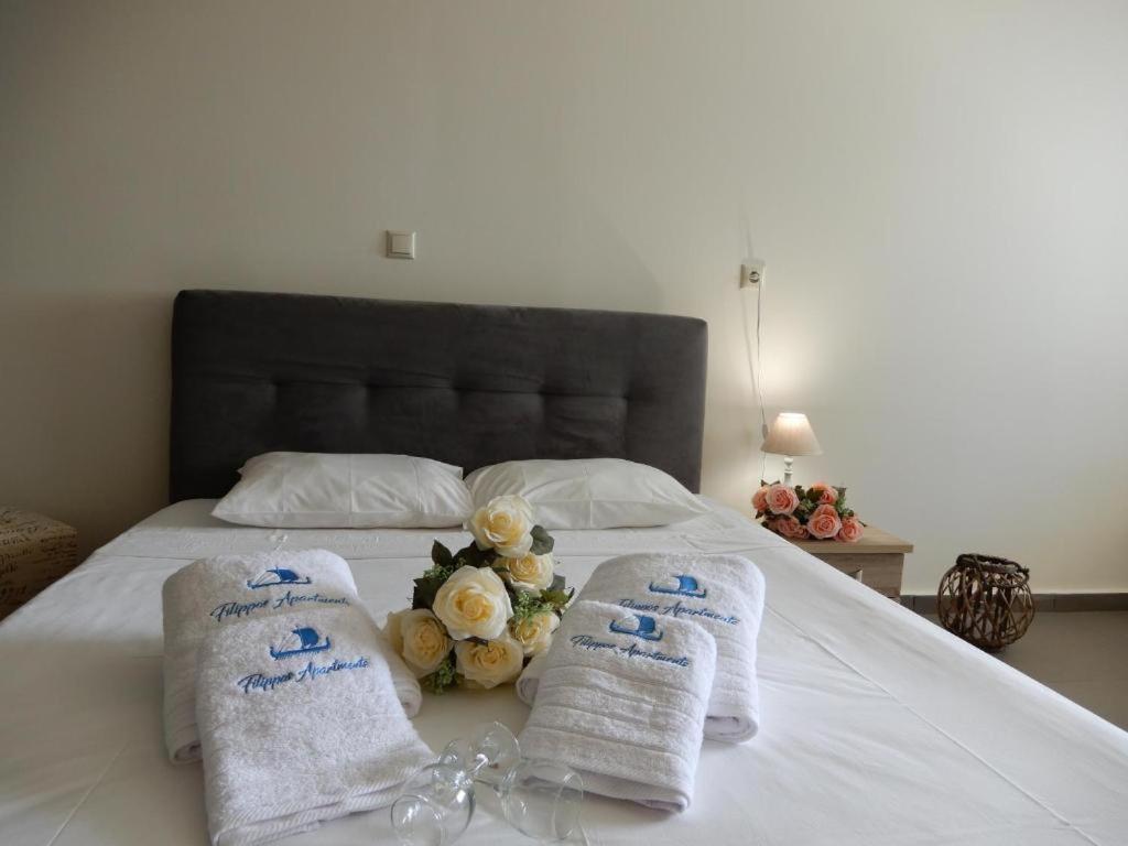 Filippos Apartments Amarynthos Esterno foto